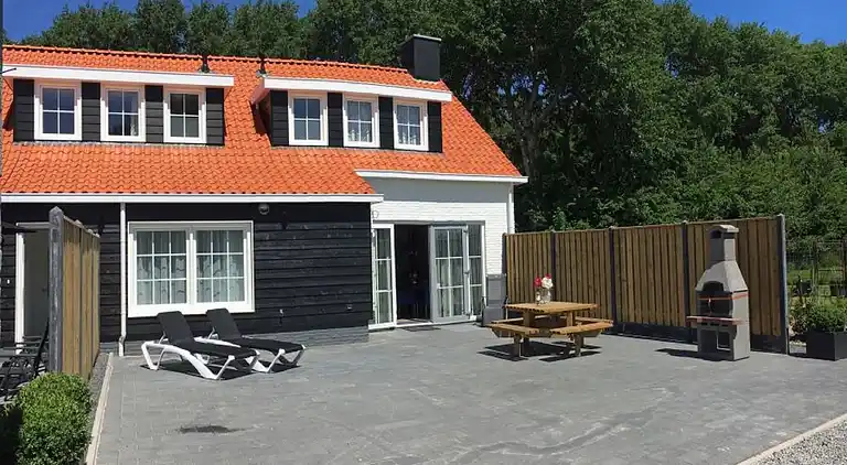 Holiday home in Oostkapelle