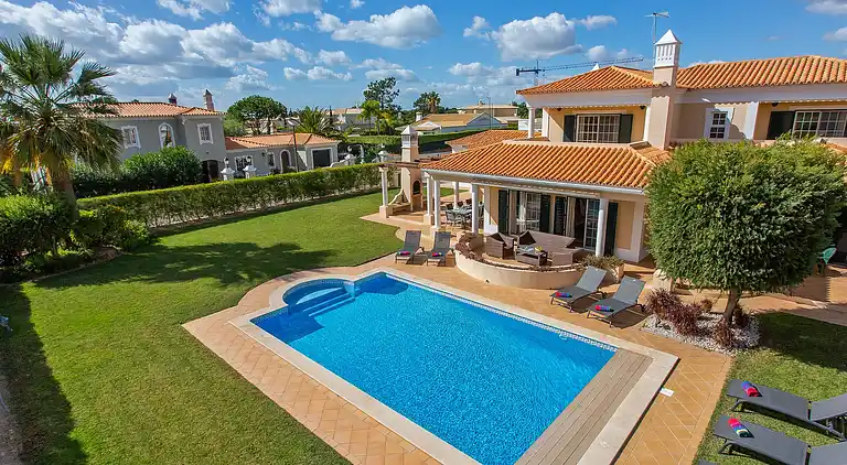 Villa in Quarteira