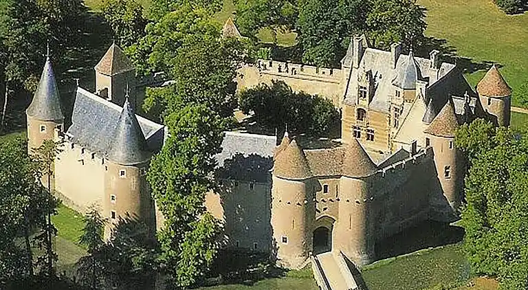 Manor house in Saint-Bonnet-Tronçais