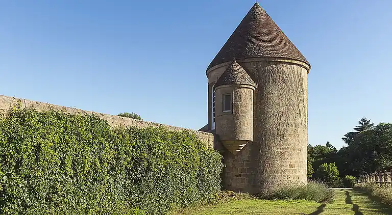 Manor house in Saint-Bonnet-Tronçais