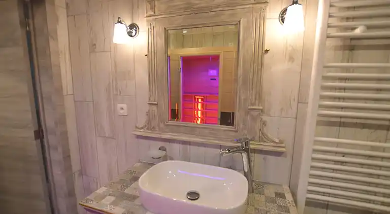 Farm house in Aublain