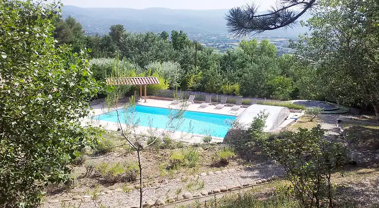Villa in Saint-Saturnin-lès-Apt