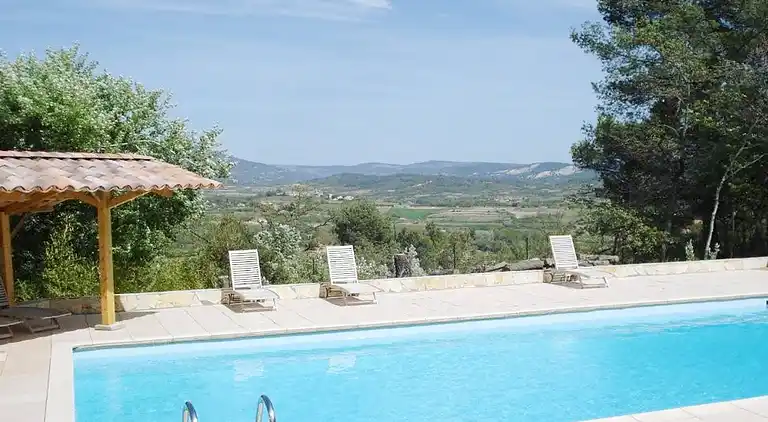 Villa in Saint-Saturnin-lès-Apt