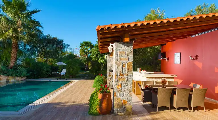 Villa Aphrodite with heated pool and exotic garden