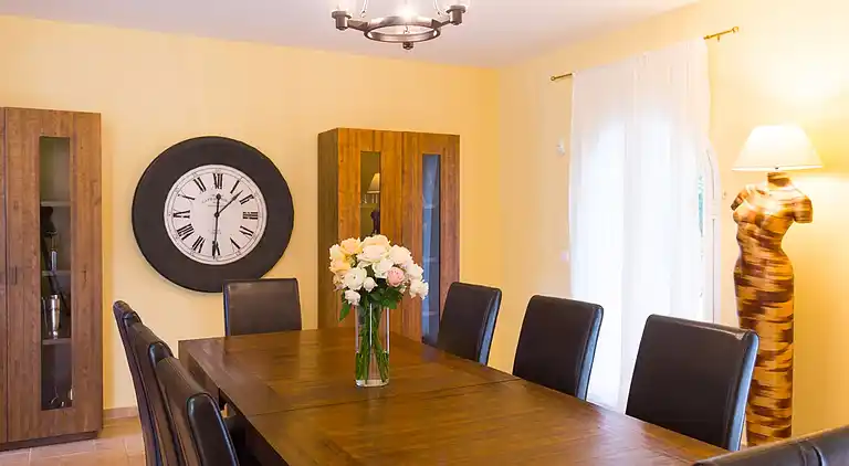 Villa Aphrodite with heated pool and exotic garden