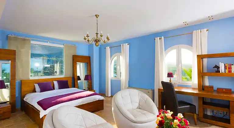 Villa Aphrodite with heated pool and exotic garden