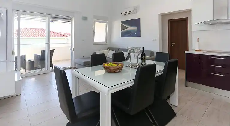 Villa in Okrug Gornji