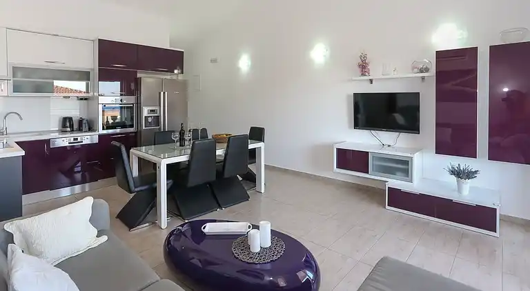 Villa in Okrug Gornji