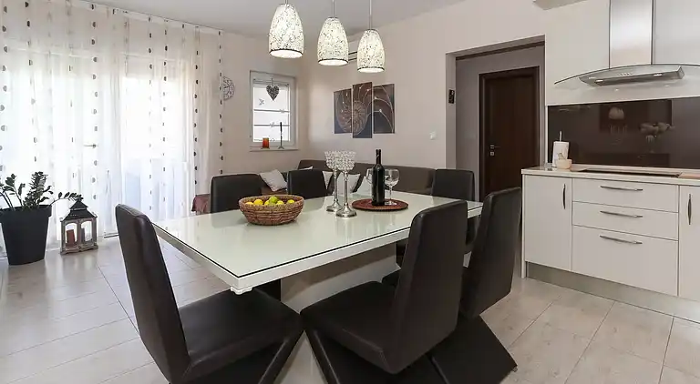 Villa in Okrug Gornji