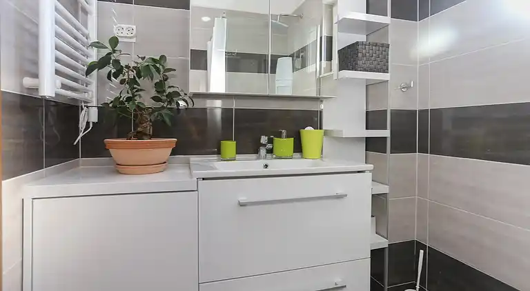 Villa in Okrug Gornji