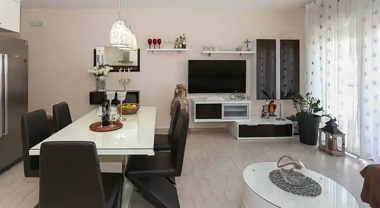 Villa in Okrug Gornji