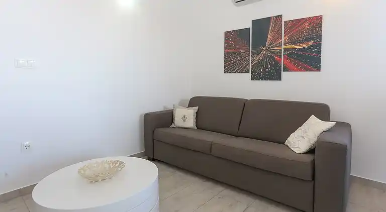 Villa in Okrug Gornji