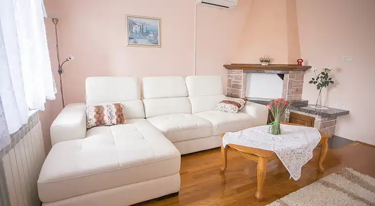 Farm house in Mala Huba