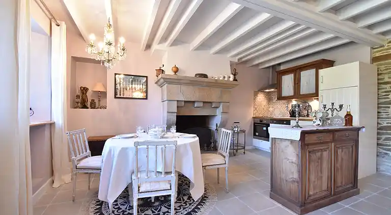 Holiday home in Montrabot