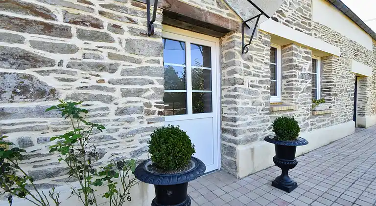 Holiday home in Montrabot