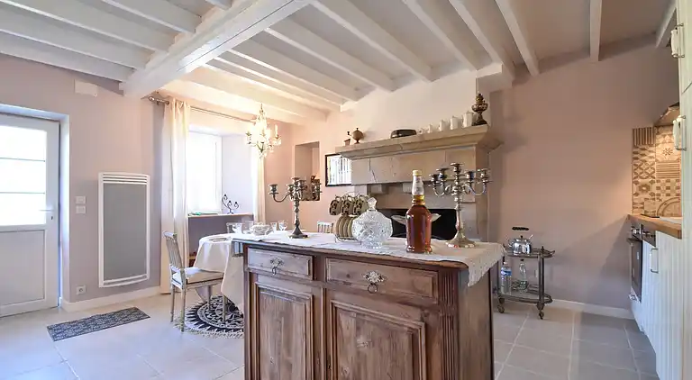 Holiday home in Montrabot