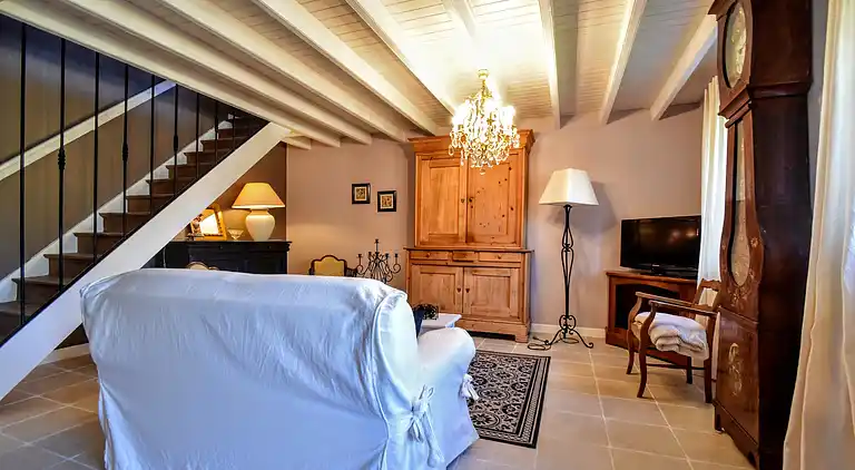 Holiday home in Montrabot