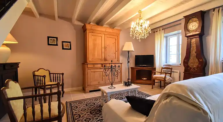 Holiday home in Montrabot