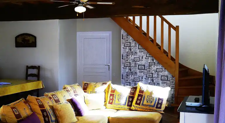 Semesterbostad i Champteussé-sur-Baconne