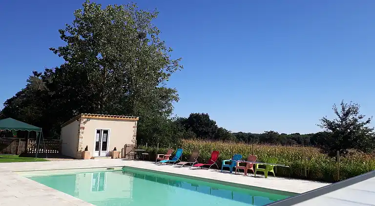 Semesterbostad i Champteussé-sur-Baconne