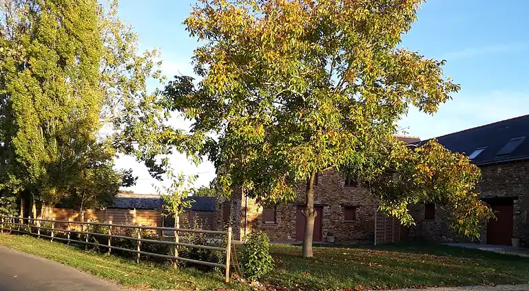 Semesterbostad i Champteussé-sur-Baconne