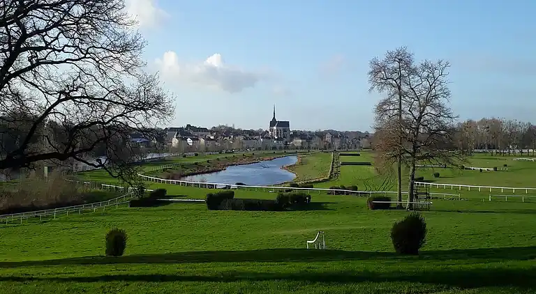Semesterbostad i Champteussé-sur-Baconne