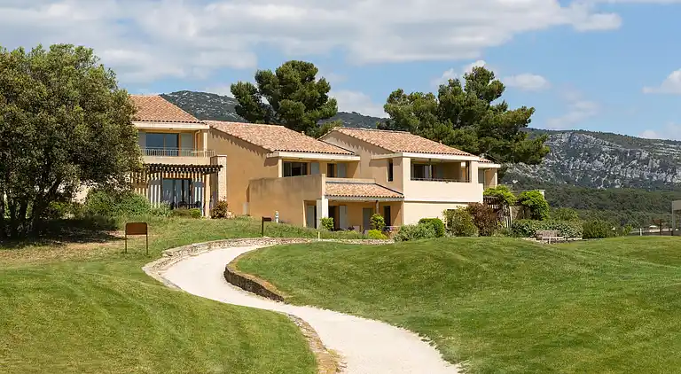 Apartment in Saumane-de-Vaucluse