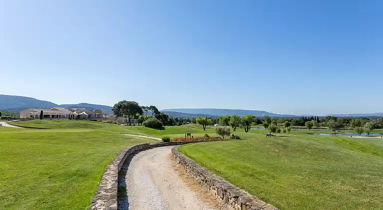 Apartment in Saumane-de-Vaucluse