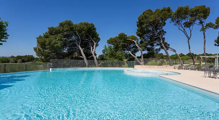 Apartment in Saumane-de-Vaucluse