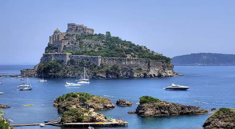 Hytte i Baia Domizia