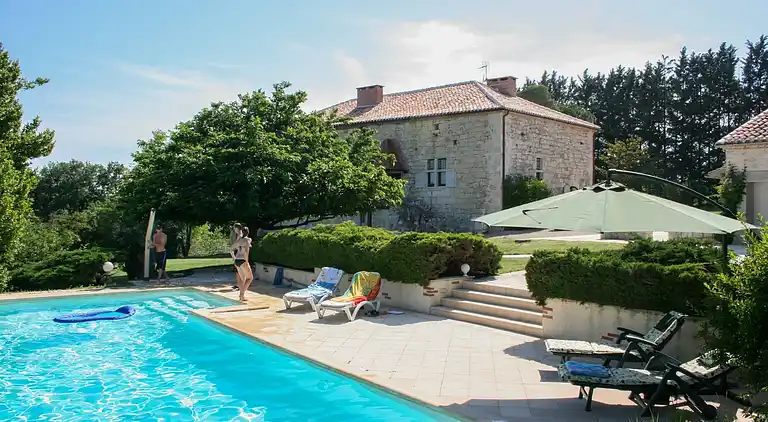 Villa i Saint-Caprais-de-Lerm