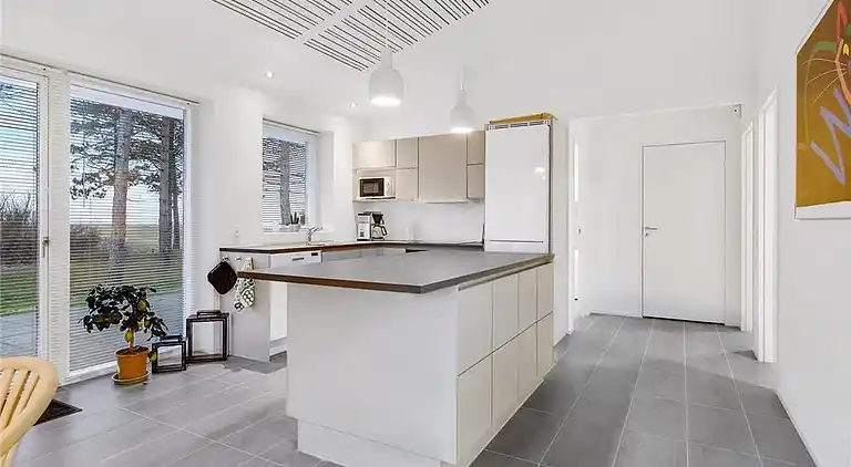 Sommerhus ved Øer Strand