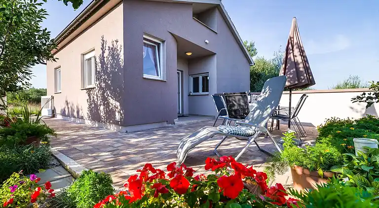 Ferienhaus in Neviđane