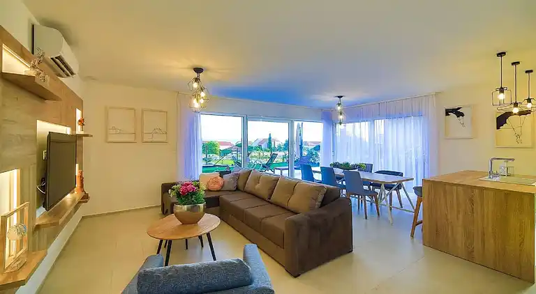 Villa in Kaštel Gomilica