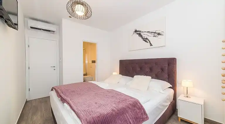 Villa i Kaštel Gomilica