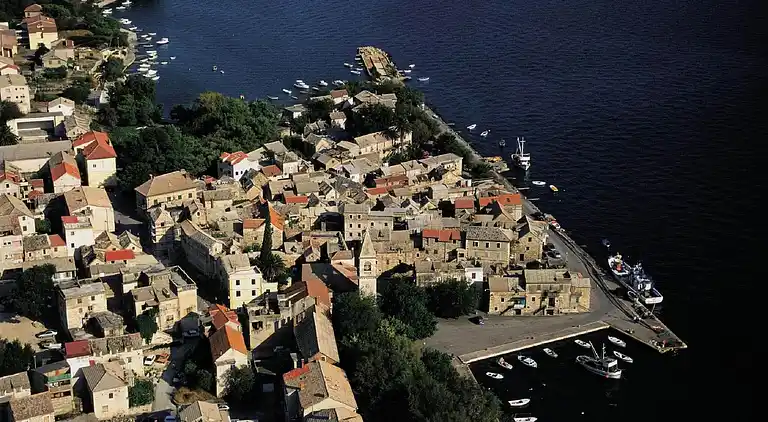 Villa in Kaštel Gomilica