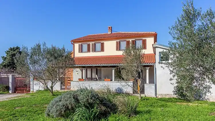 Apartment in Vinkuran