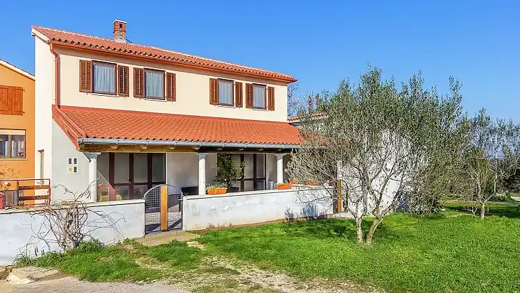 Apartment in Vinkuran