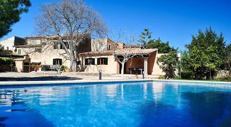 Manor house in Santa Maria del Camí