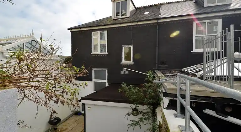 Apartment in Dartmouth