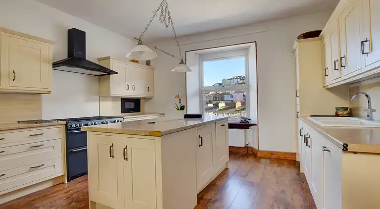 Apartment in Dartmouth