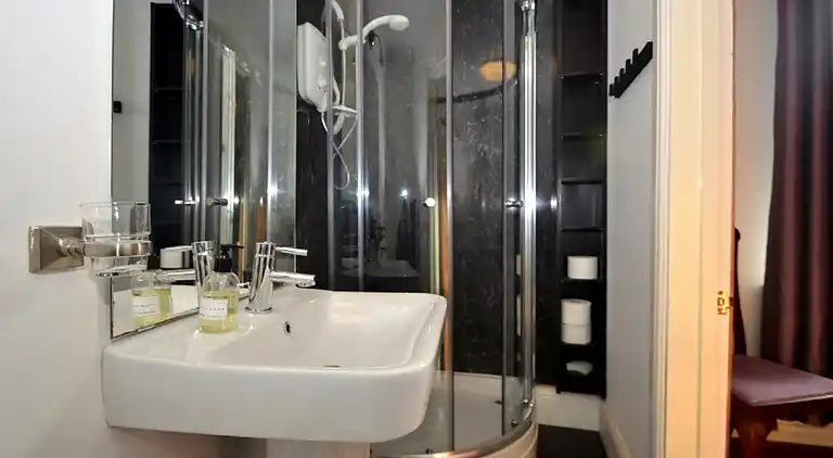 Apartment in Dartmouth