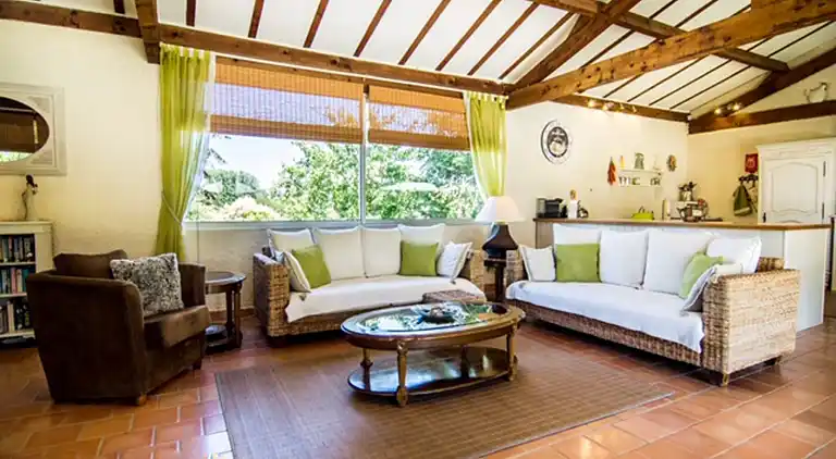 Holiday home in Tourtrès