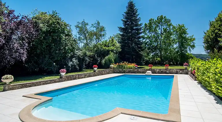 Holiday home in Tourtrès