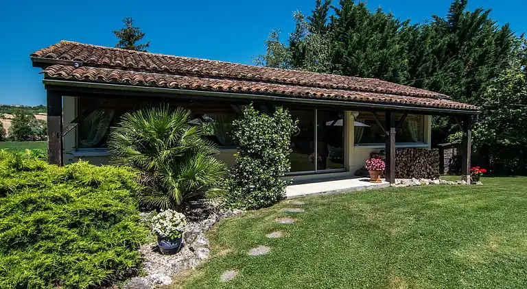 Holiday home in Tourtrès