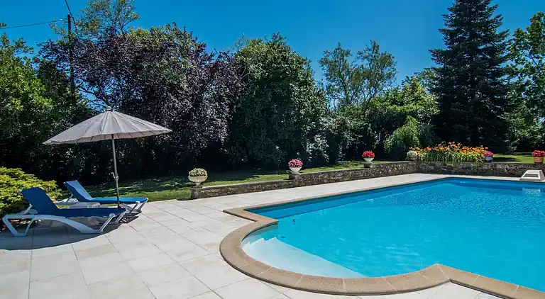 Holiday home in Tourtrès