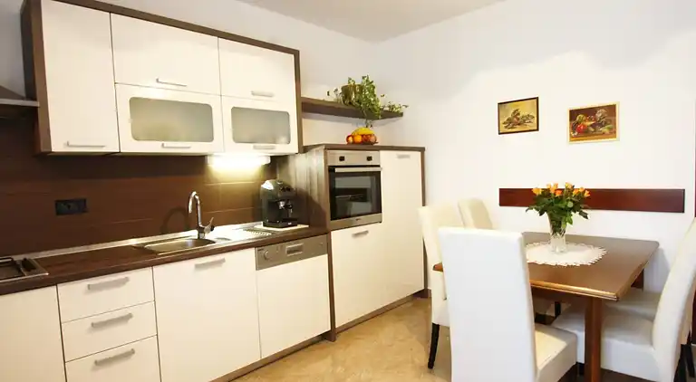 Holiday home in Matohanci