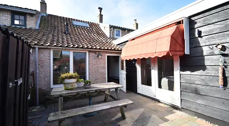 Holiday home in Brouwershaven