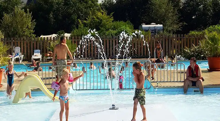 Mobile home in Sainte-Honorine-des-Pertes