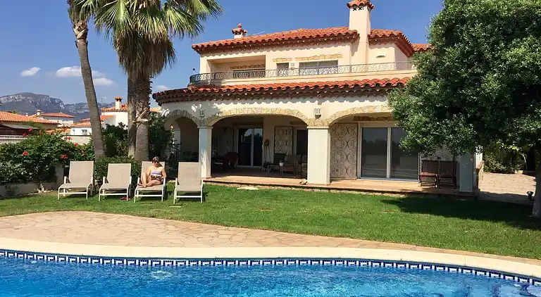 Villa on Costa del Zefir